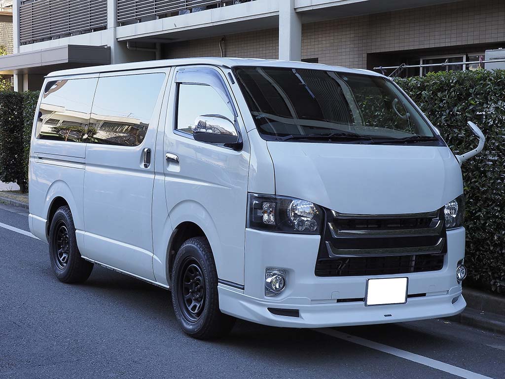 H20 ハイエースバン　スーパーGLディーゼル・ベッドキッド・ナビ・地デジテレビ・予備検査付き H20ハイエースＶスーパーＧＬ ４ＷＤ 3.0ディーゼルターボ ナビ⁄地デジ